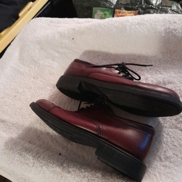 Men's Dockers brown dress shoe size 8 and 1/2 - Picture 2 of 7